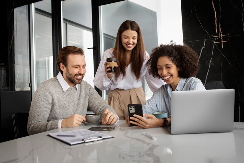 Equipe de trabalho mais engajada, com modelo de jornada de trabalho de 4 dias.