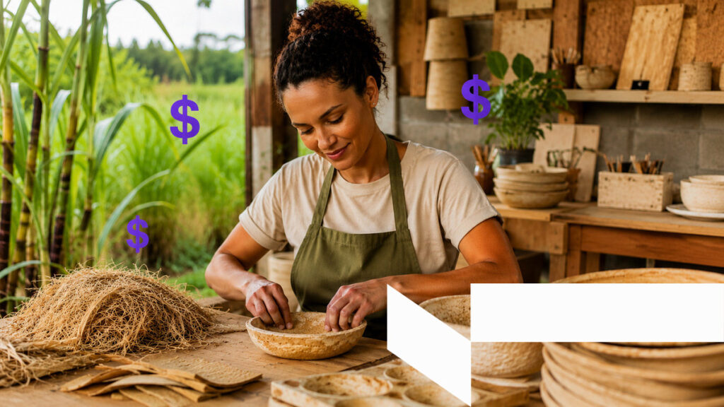 Artesã produzindo peças com bagaço de cana-de-açúcar, exemplo de economia circular e geração de renda.